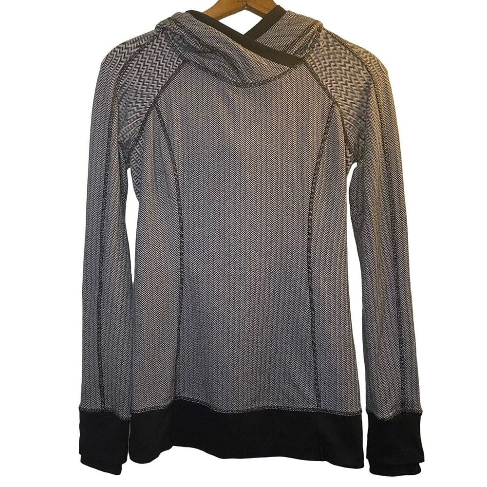 Lululemon Think Fast Hoodie Women Size 4 Heathered Herringbone Black Thumb Holes